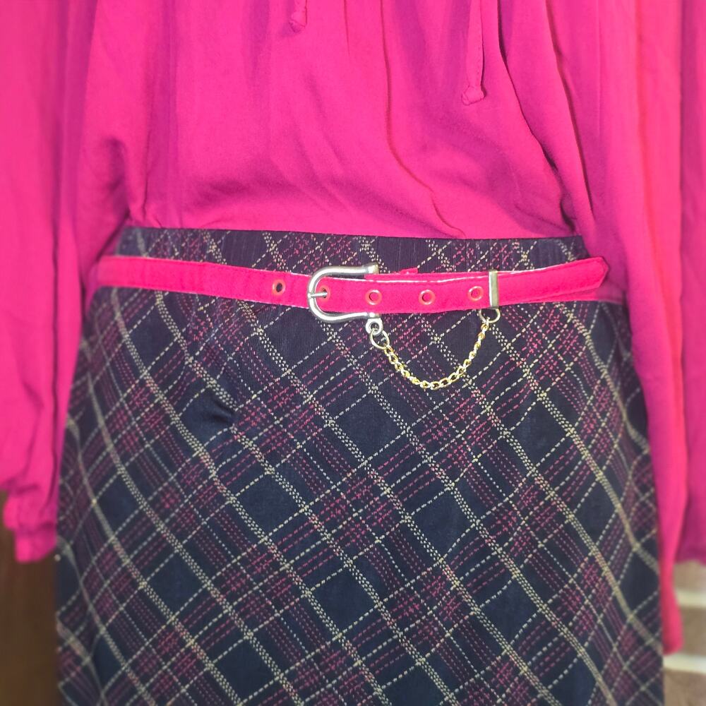 Vintage 90s Y2K Red Skinny Belt Chain Detail Silver Buckle 16mm